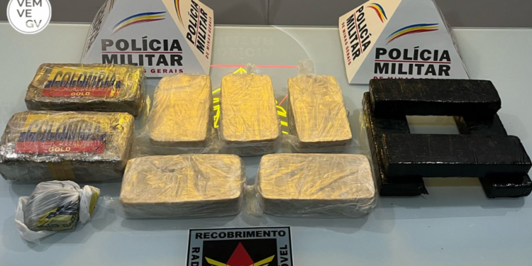 Homem é preso com drogas na BR-259 após tentativa de despistar a polícia, em Valadares