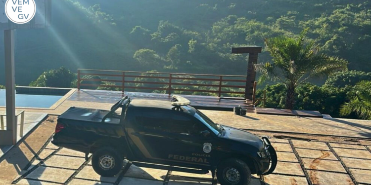 PF desmantela rede de contrabando de migrantes no Vale do Aço