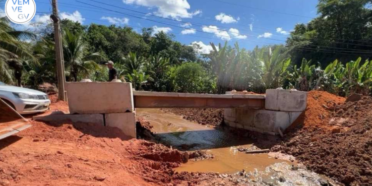 Nova ponte reabre acesso em Santo Antônio do Porto em Valadares