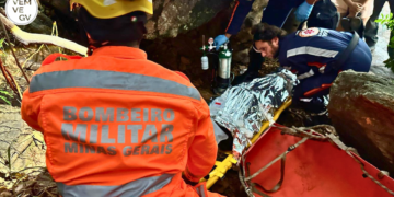 Jovem de 19 anos é resgatada desacordada às margens do Rio Doce em Valadares