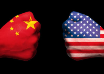 Dólar encosta nos R$ 6 com nova guerra entre EUA e China