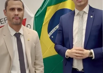 Deputado Euclydes Pettersen e Senador Cleitinho defendem escala de trabalho 5×2