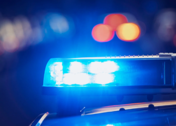 Mulher dopa, mata e arranca órgãos genitais do namorado após ele ‘alisar’ a filha em MG