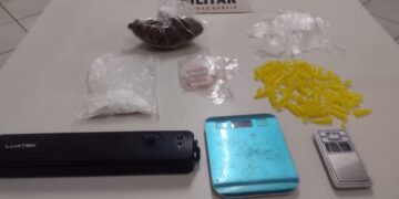 Homem sofre tentativa de homicídio, mas acaba preso por tráfico de drogas, em Valadares