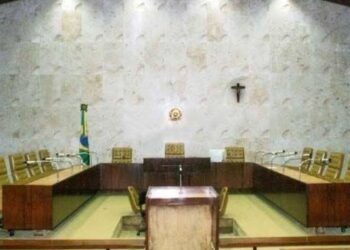 STF decide manter símbolos religiosos em órgãos públicos