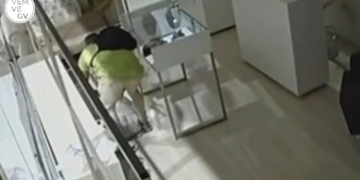 Loja tem R$ 300 mil em cabelos furtados no Centro de Valadares
