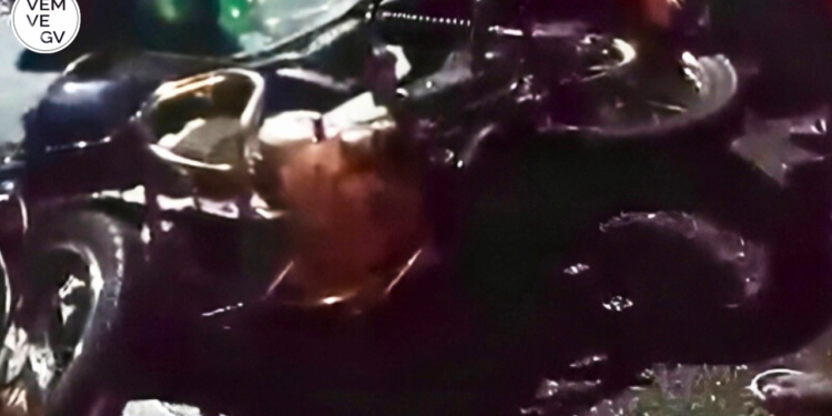 Motociclista inabilitado se envolve em acidente com idoso na Avenida JK, em Valadares