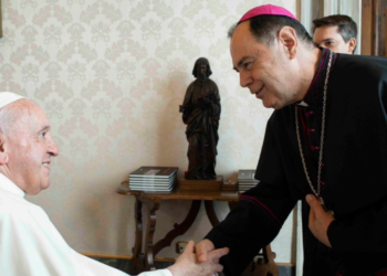 Diocese de Governador Valadares convida fiéis para Missa de Sufrágio pelo Papa Francisco