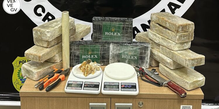 FICCO prende trio com 15 kg de pasta base de cocaína em Valadares