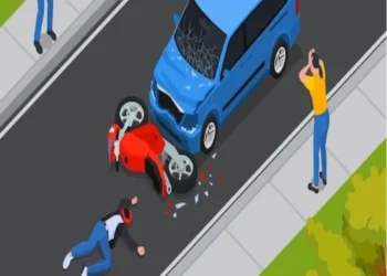 Mulher morre em acidente entre moto e automóvel na BR-259, em Valadares.