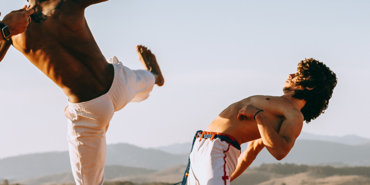 Semana da Capoeira celebra cultura afro-brasileira em Valadares