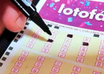 Bolão da Lotofácil acerta 15 dezenas e leva R$ 390 mil, em Valadares
