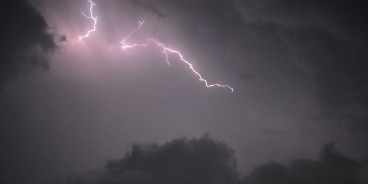 Minas Gerais segue em alerta para tempestades