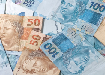 Governo propõe Orçamento de 2026 com salário mínimo de R$ 1.631 e superávit fiscal