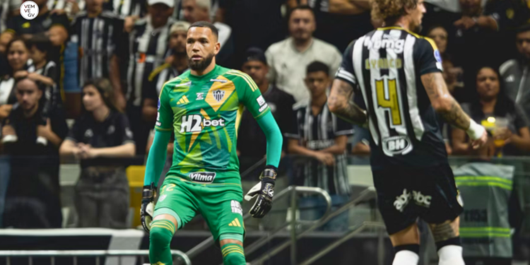 Bernard decide e Atlético avança na Sul-Americana