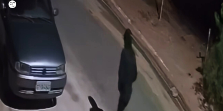 Carro é furtado no Vale do Sol II, em Governador Valadares