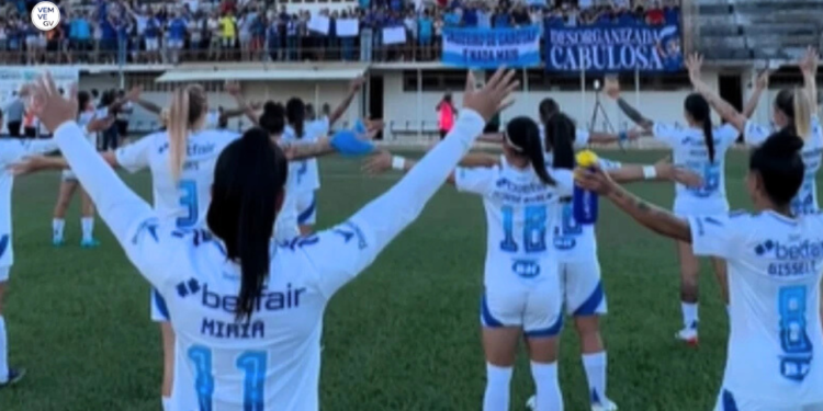 Cruzeiro atropela Valadares no Mamudão e segue 100% no Mineiro Feminino