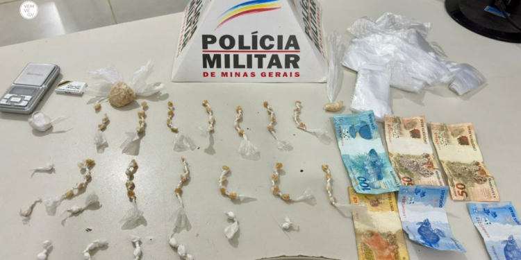 Homem que escondia drogas em interruptor é preso em Cuparaque MG