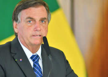 Moraes decreta prisão de Jair Bolsonaro