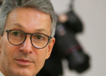 CPMI do INSS pauta quebra de sigilo de financeira da família de Zema