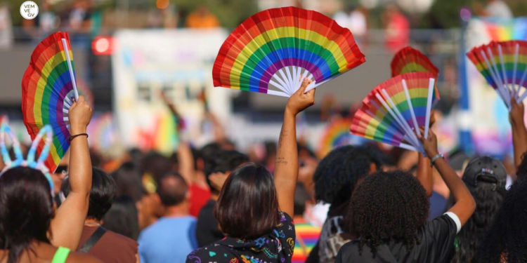 Milhares tomam as ruas de BH na 26ª Parada do Orgulho LGBTQIAPN+