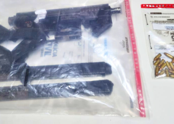 PM apreende submetralhadora pronta para uso no Turmalina, em Valadares