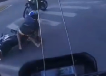 Motociclista foge de blitz, e é preso em Valadares