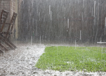 Alerta amarelo de chuvas intensas alcança Valadares e mais de 400 cidades em MG