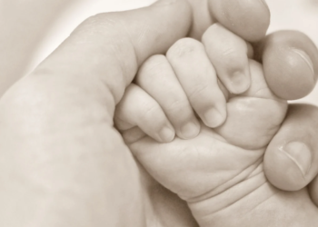 Bebê de 7 meses morre após passar mal em Valadares