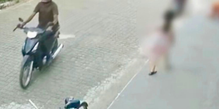 Homem com duas armas atira em vítima que escapa ilesa, em Governador Valadares