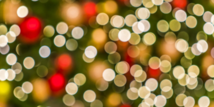 Valadares lança “Natal de Luz para a Família”