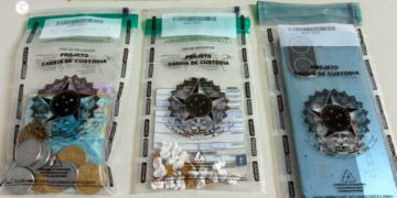 Mulher é presa por tráfico de drogas no Centro de Valadares