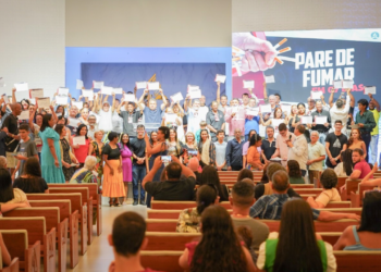 Valadares recebe curso gratuito para ajudar fumantes a largar o vício
