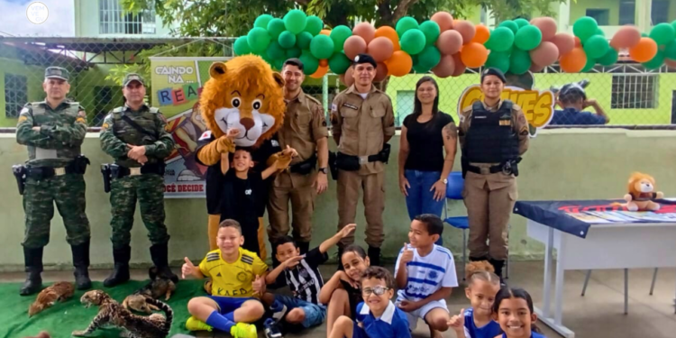 Alegria e cidadania: mais de 500 alunos participam de Ação Cívico-Social em escola de Valadares