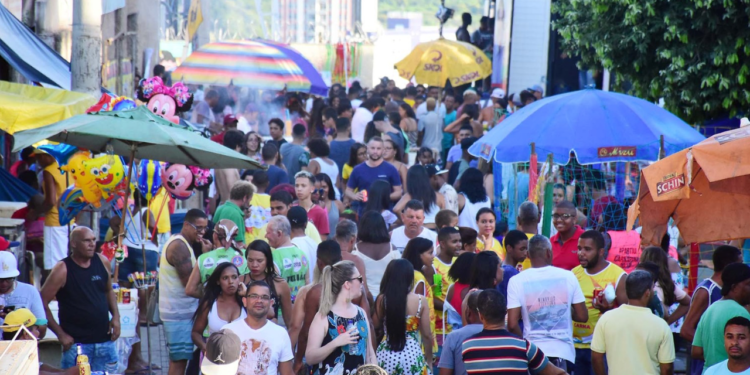 Valadares abre inscrições para blocos do Carnaval 2026