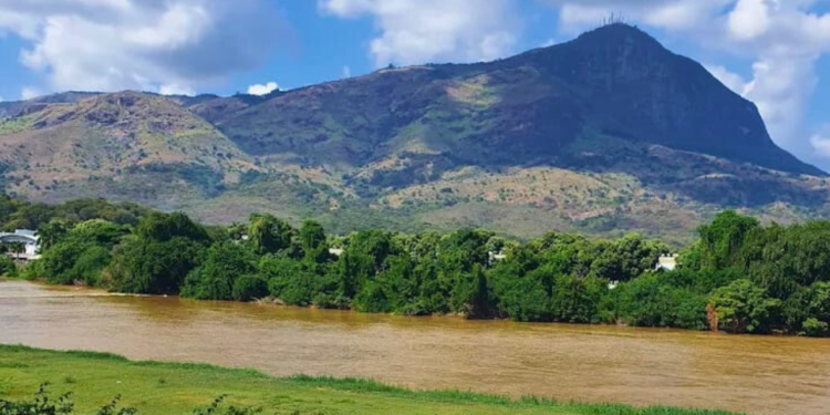 Corpo é encontrado na Feira da Paz, em Governador Valadares