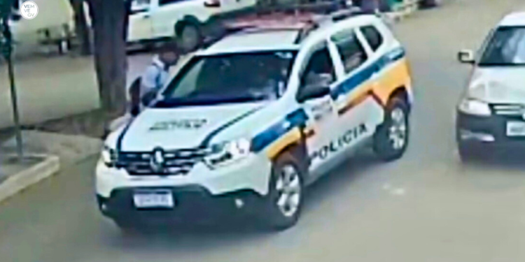 Homem esfaqueia PM após ter motocicleta apreendida em blitz, em Nova Belém