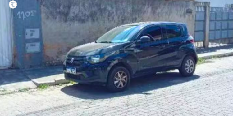Homem é preso com carro furtado após denúncia de gritaria em Valadares