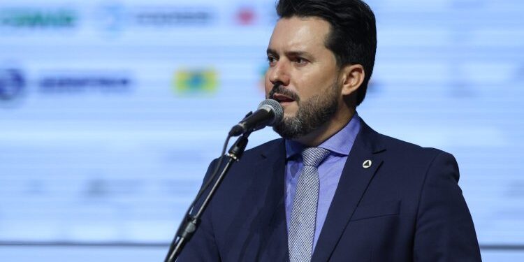 Presidente da AMM defende PEC 66/2023 como vital para as finanças dos municípios​   