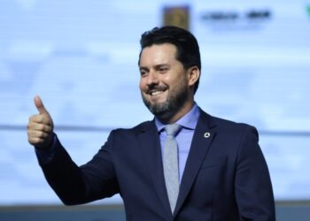 Aproximar a AMM dos municípios, afiliar as 853 cidades e levar capacitação a todas as regiões mineiras são prioridades da gestão do presidente Falcão​   