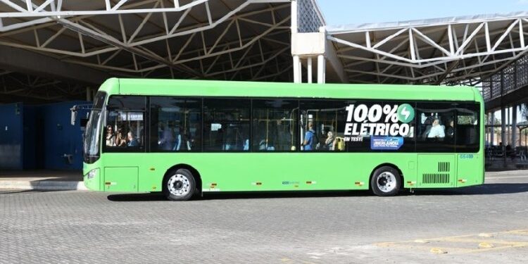 Uberlândia testa ônibus elétricos​ 