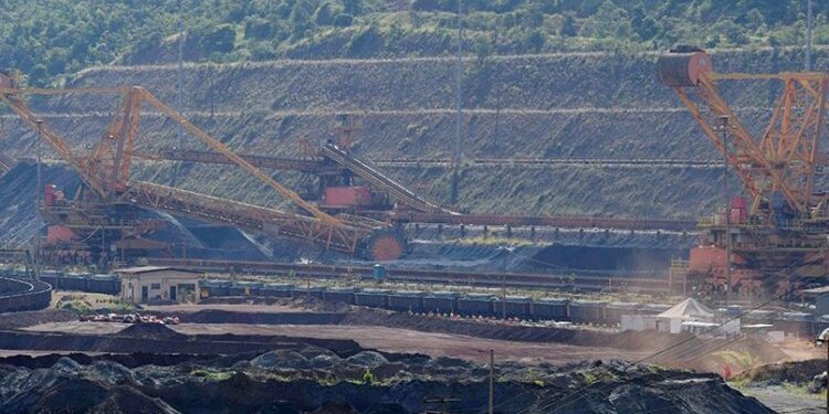 Produção de minério recua 4,4% em Minas