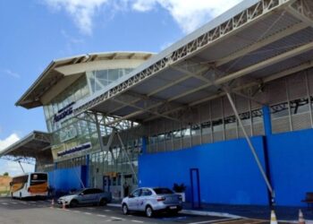 Aeroporto tem fluxo de passageiros em queda
