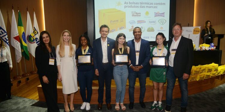 Prazo prorrogado! Inscrições para o Concurso SILEMG de Desenho e Redação 2025 vão até 1º de setembro