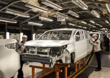 Produção da indústria cresce 2% em Minas