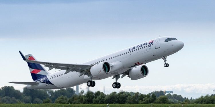 Minas amplia e fortalece malha aérea