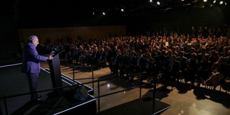 Antônio de Salvo assume como 2º vice&presidente da CNA