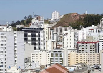 Justiça suspende aumento do IPTU