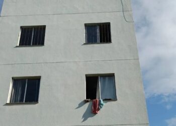 Fogo em apartamento mobiliza Corpo de Bombeiros em Valadares