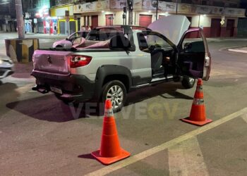 Com auxílio da FICCO de Valadares, PM intercepta veículo clonado e prende suspeito em Igarapé MG